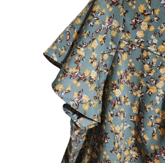 Agnes Orinda Women's Plus Size 1X Chiffon Floral Flared Short Sleeve Blouse - Picture 2 of 4